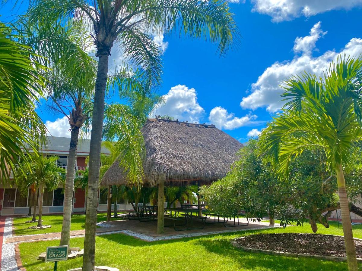 Garden Inn Homestead/Everglades/Gateway To Keys Εξωτερικό φωτογραφία