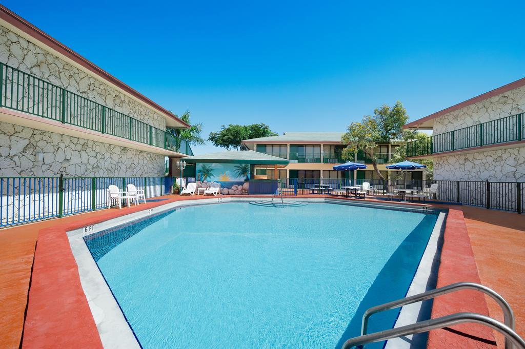 Garden Inn Homestead/Everglades/Gateway To Keys Εξωτερικό φωτογραφία