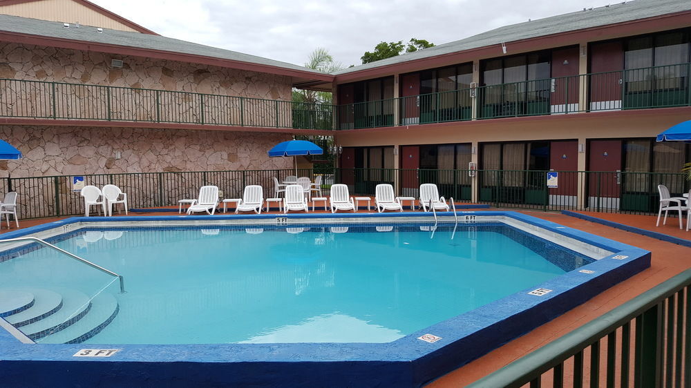 Garden Inn Homestead/Everglades/Gateway To Keys Εξωτερικό φωτογραφία